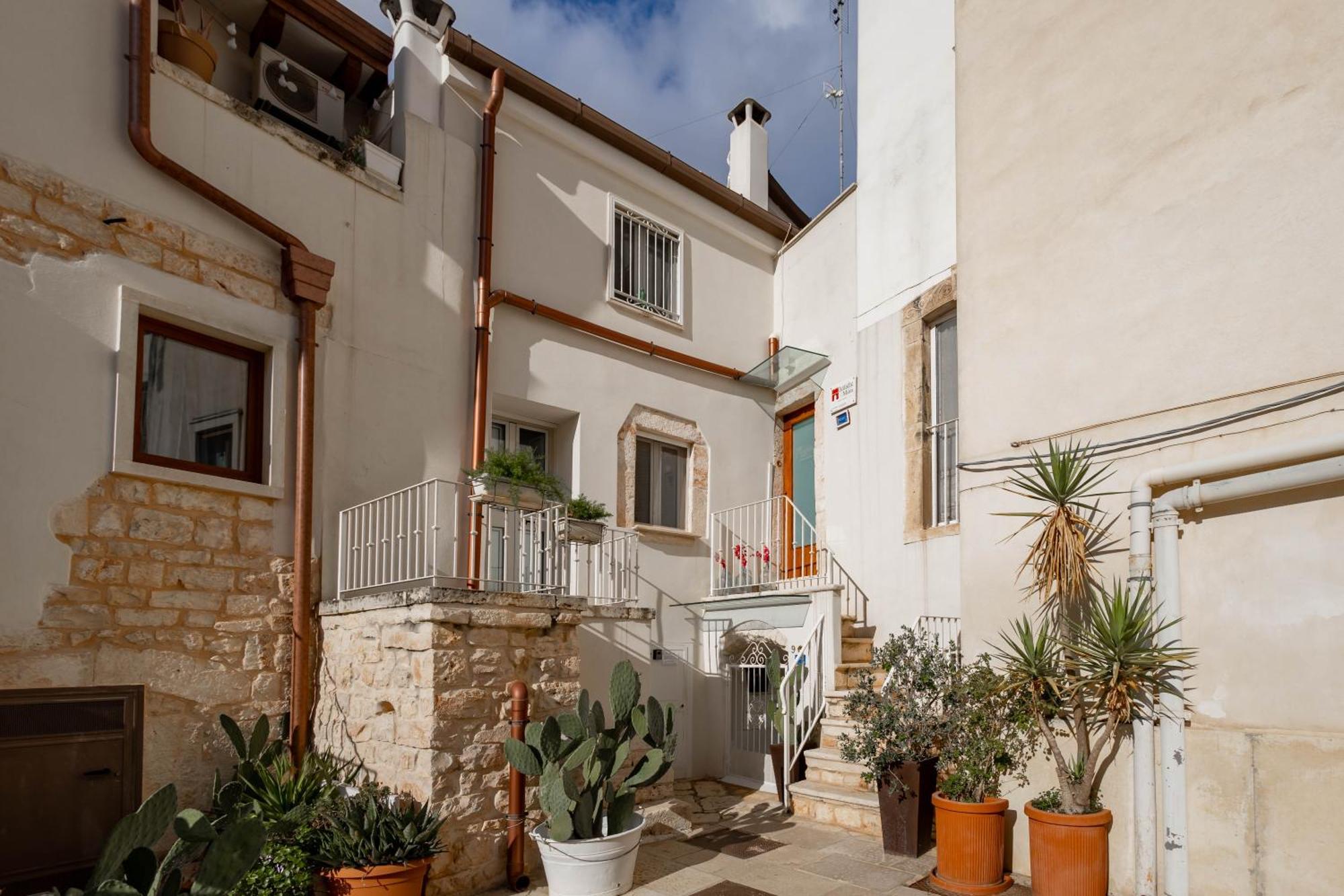 Antiche Mura Apartments"Nido Di Puglia" Monovano ตูรี ภายนอก รูปภาพ