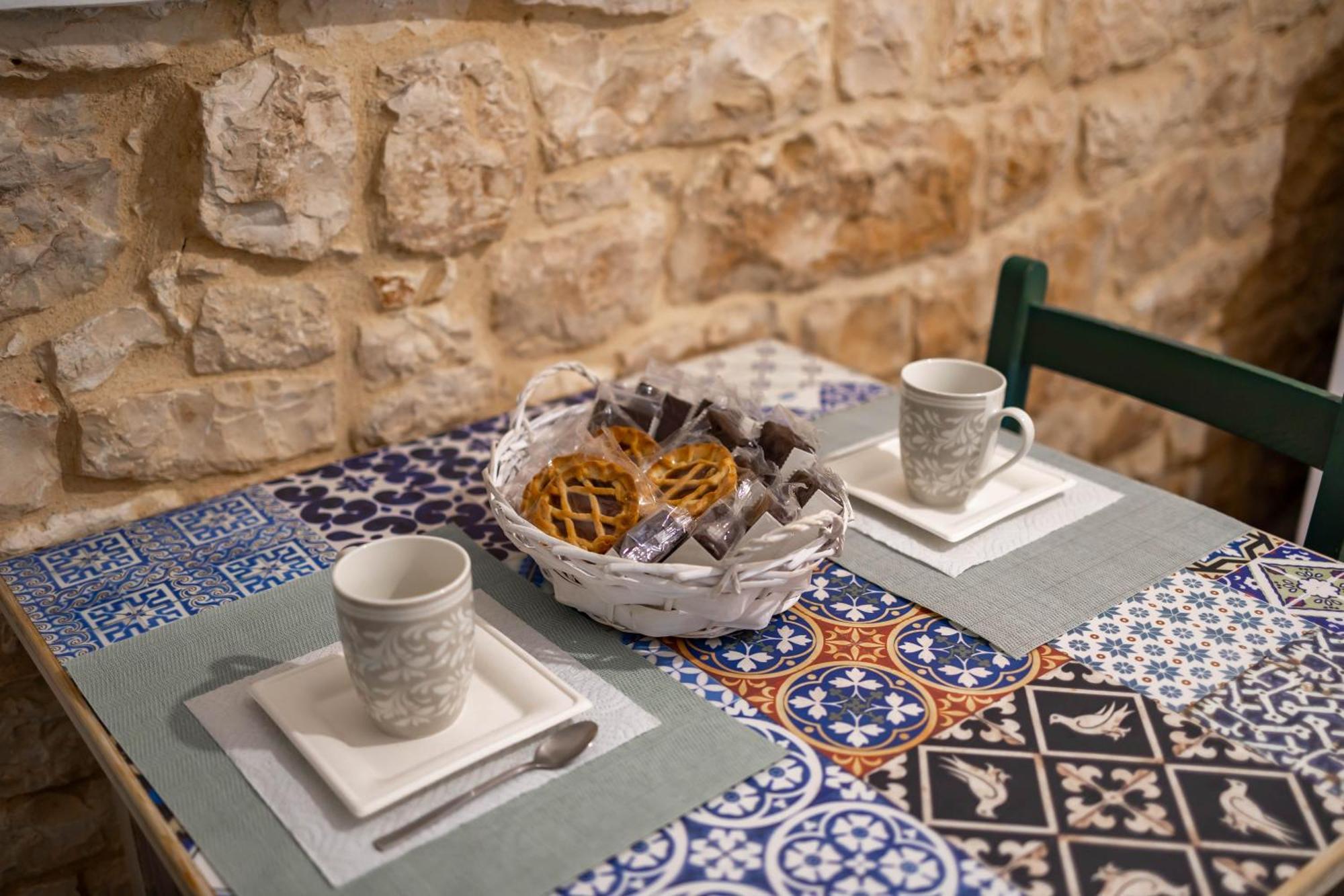 Antiche Mura Apartments"Nido Di Puglia" Monovano ตูรี ภายนอก รูปภาพ
